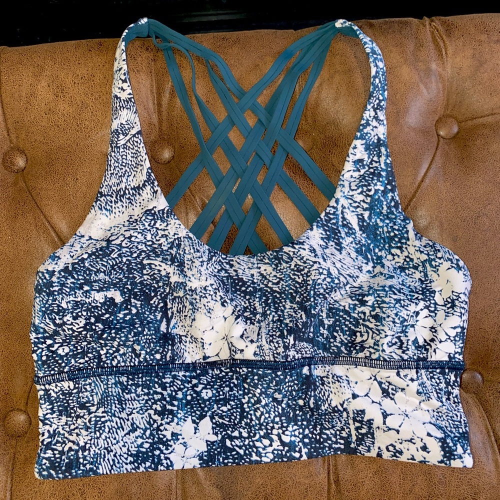 Lululemon Free To Be Moved Bra